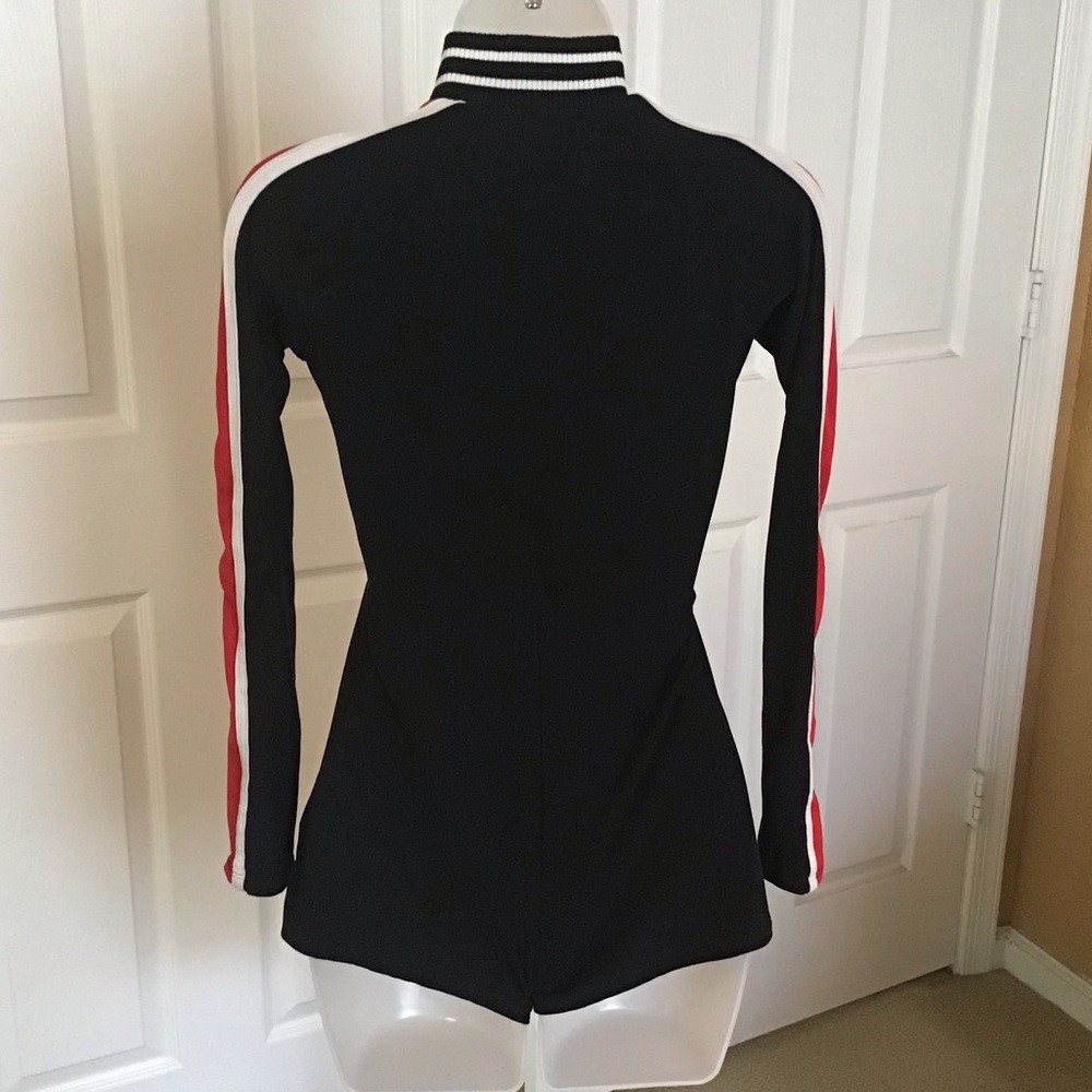 Fashion Nova Women’s Long Sleeve Romper Sz Small - Picture 5 of 11